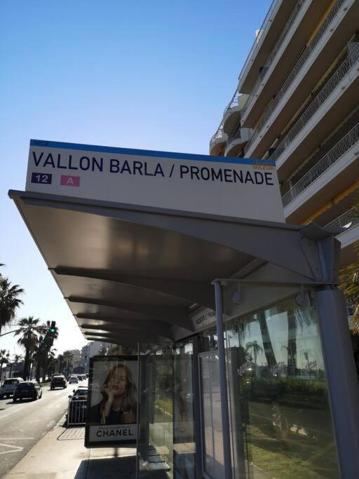 Beach Front, Superbe Appartement Pour 4 Personnes Nice Eksteriør billede