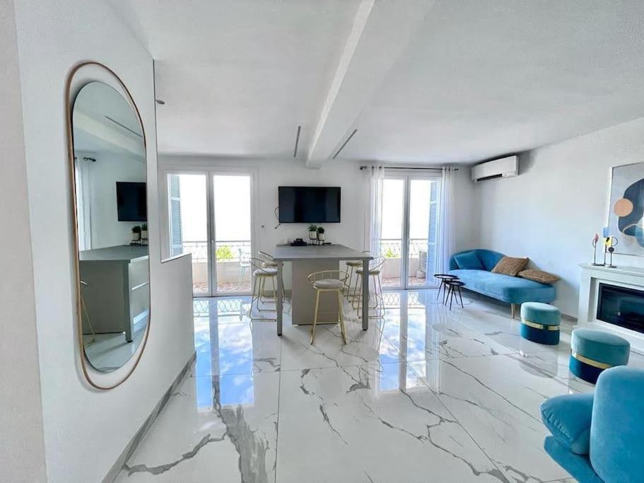 Beach Front, Superbe Appartement Pour 4 Personnes Nice Eksteriør billede