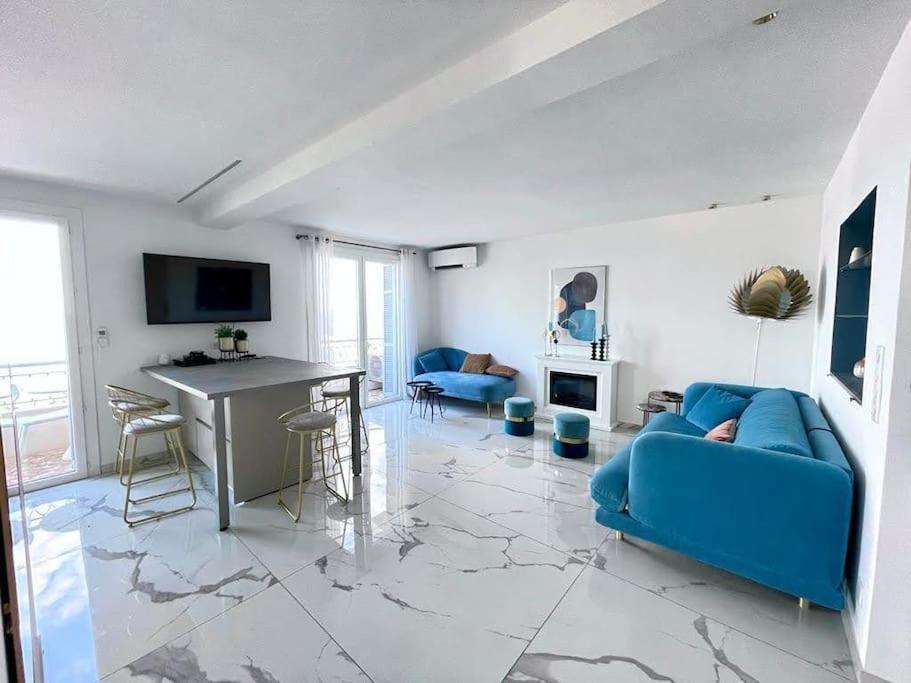 Beach Front, Superbe Appartement Pour 4 Personnes Nice Eksteriør billede