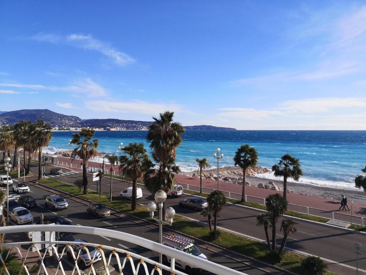 Beach Front, Superbe Appartement Pour 4 Personnes Nice Eksteriør billede